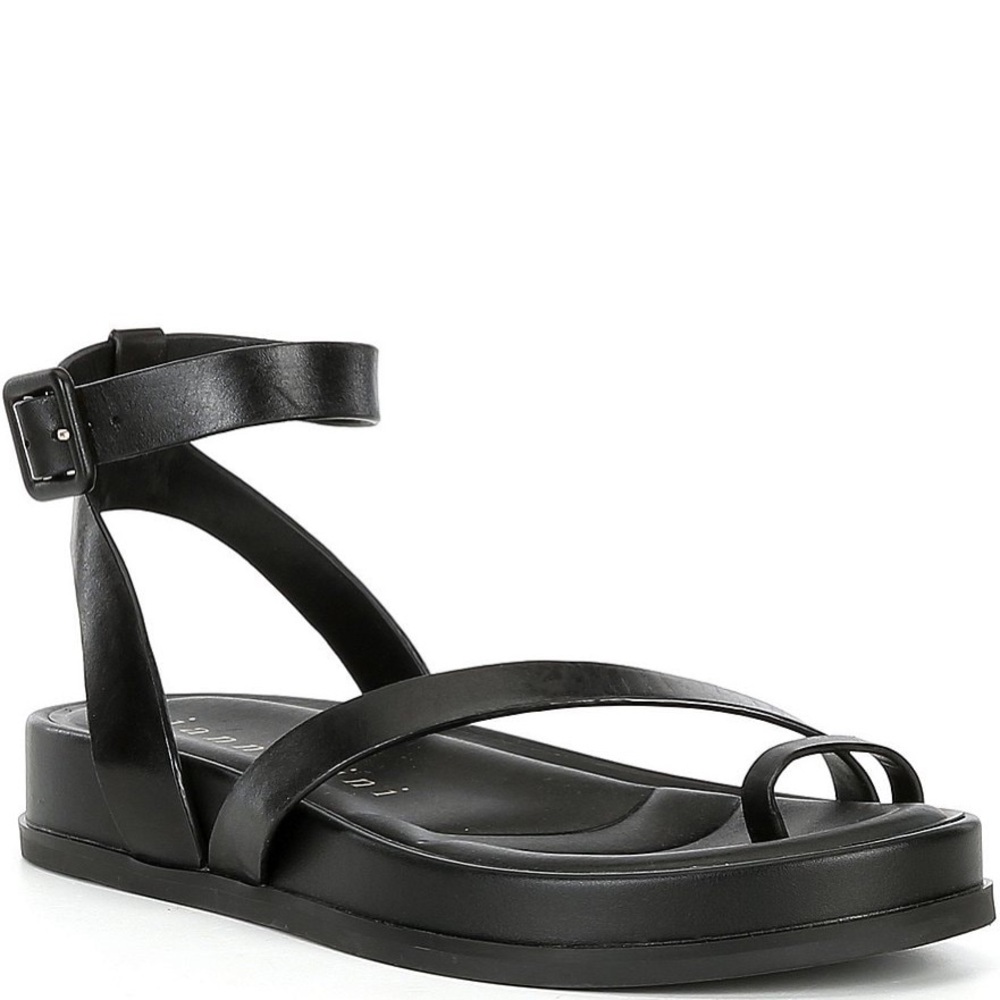 NWT Gianni Bini Grayson Leather Sandals
